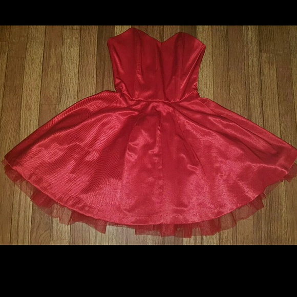 WOMEN'S  -MODERN  VINTAGE  -DRESS- SIZE -SMAL