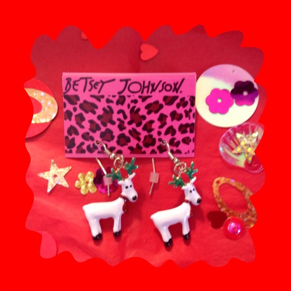BETSEY JOHNSON REINDEER WIRE EARRINGS