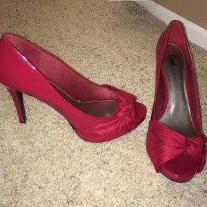 Fioni Red Open-Toed Heels with Cloth Knot On Toe