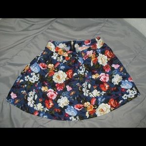 Floral flowy skirt