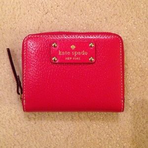 Perfect condition kate spade wallet.