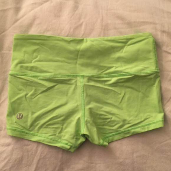 brand new lululemon boogie shorts