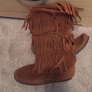 Minnetonka fringe boots