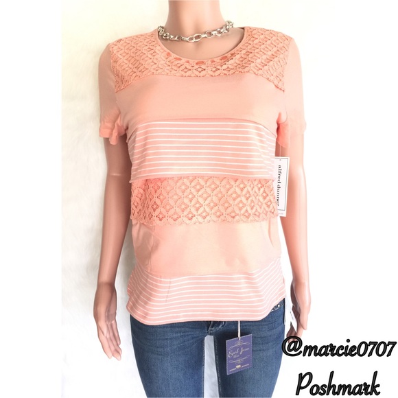 Alfred Dunner Tops - Alfred Dunner blouse w/lace layered front