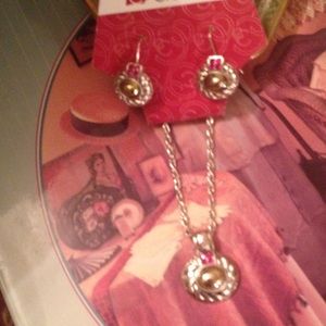 Necklace and earring