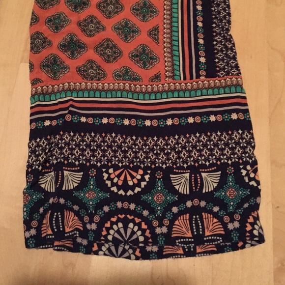Patterned pants - Picture 2 of 3