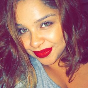 Meet your Posher, Joann