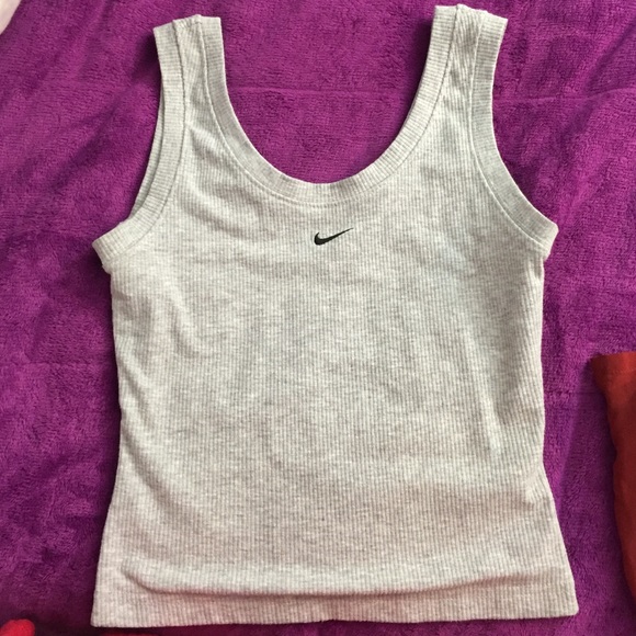 Nike crop workout shirt