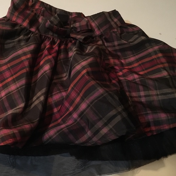 Gap skirt