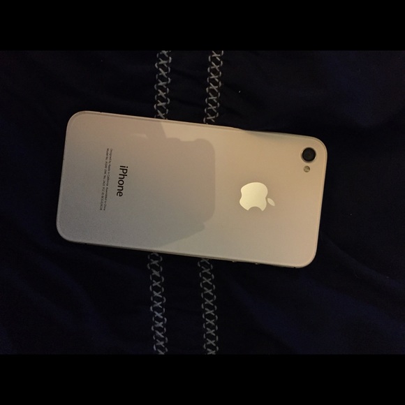 iPhone 4 with usb cord
