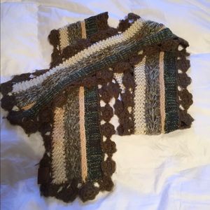 Fossil scarf