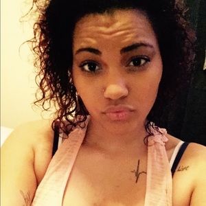 Meet your Posher, Shaniece