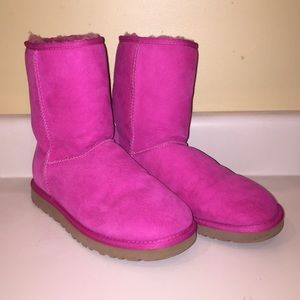 Pink Short UGGS!