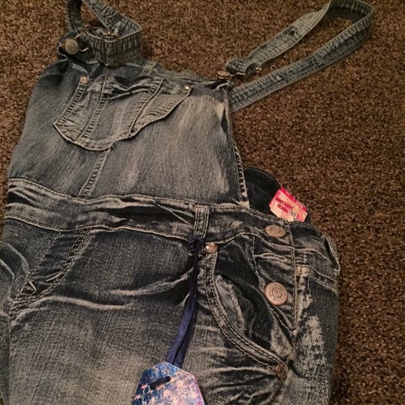 Bibs brand new!