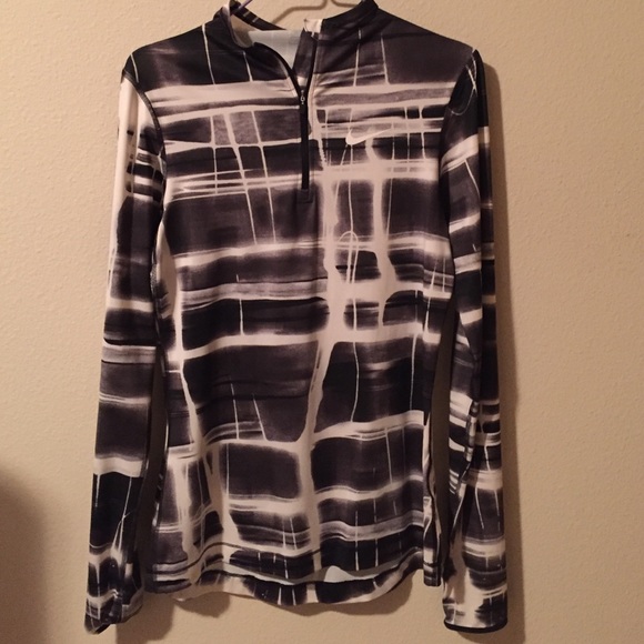 NIKE PRO LONGSLEEVE