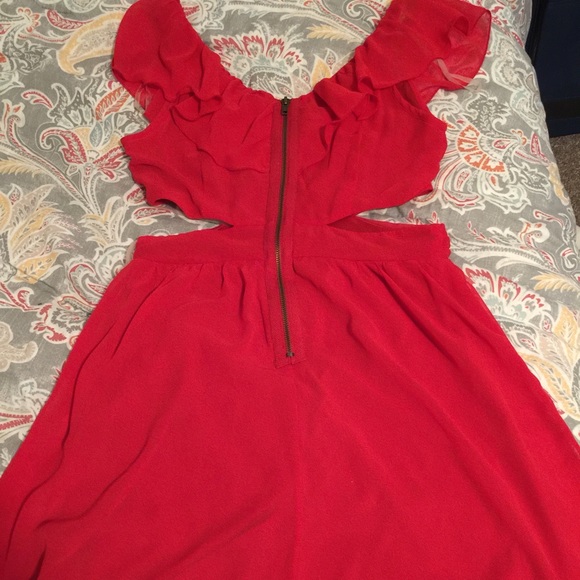 Dress - Picture 2 of 4