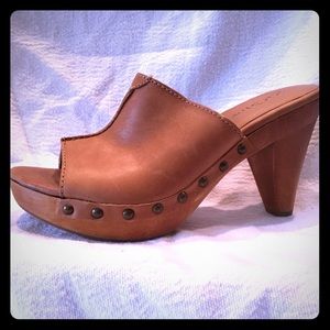 ZiGiny Natural Leather Open-Toed Mules