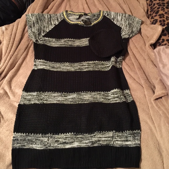 Dresses & Skirts - Black and grey dress