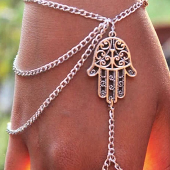 Hamsa hand jewelry