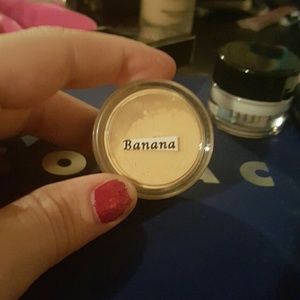 Ben Nye Banana powder