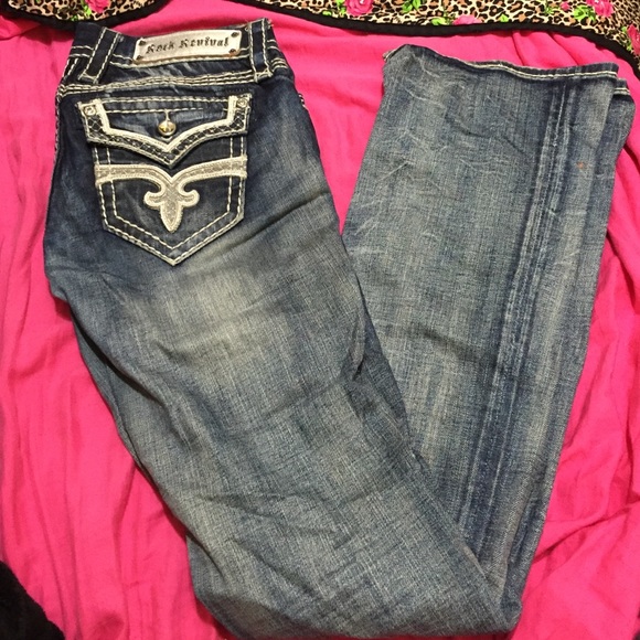 ROCK REVIVAL WHITE LACE BOOTCUT! These must go