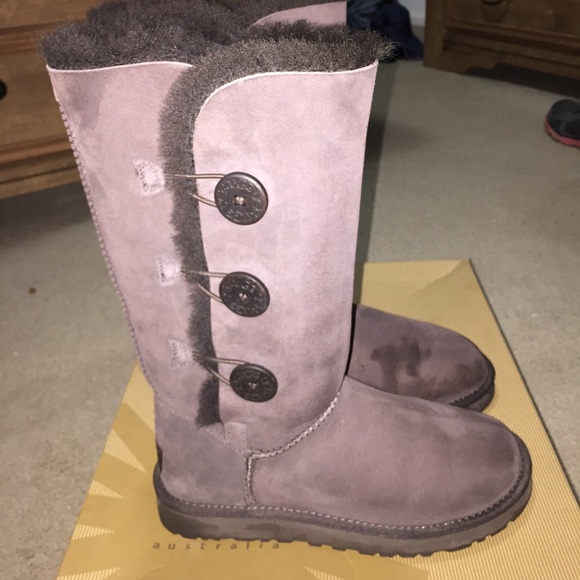 UGG Triple Button Bailey