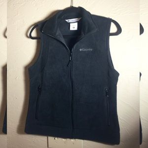 Columbia black fleece zip up vest!