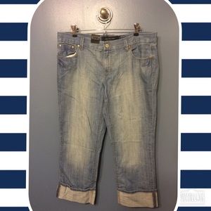 NWT Calvin Klein Cropped Jeans Size 10