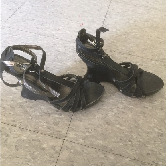 Nice - Picture 2 of 3