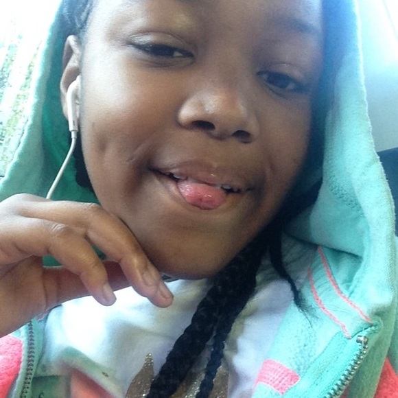 Meet your Posher, Amillion