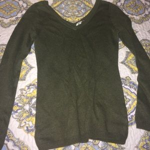 Old navy olive sweater