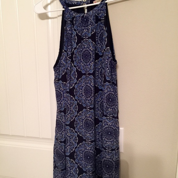 Dress - Picture 1 of 3