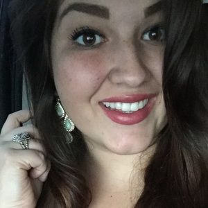 Meet your Posher, Gabriella