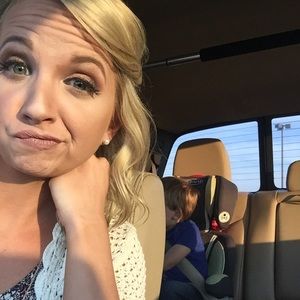 Meet your Posher, Ansley