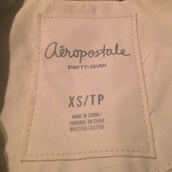 Leather vest - Picture 3 of 3