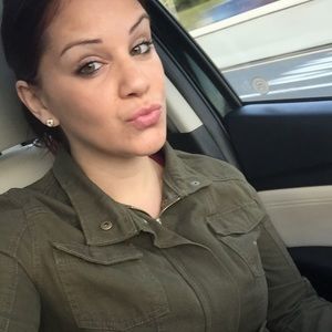 Meet your Posher, Glori