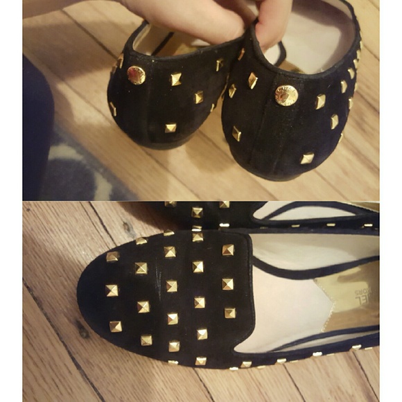 ❌SOLD ON VNTD❌ Mk studded flats - Picture 3 of 3