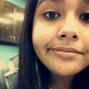 Meet your Posher, Lorena