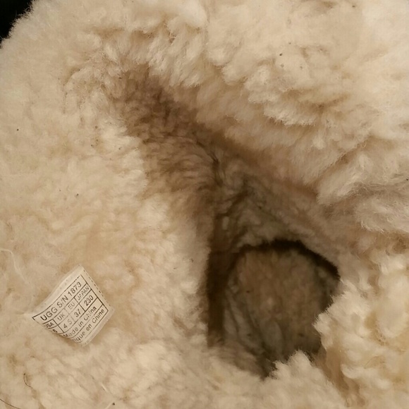 Additional photos Bailey Button