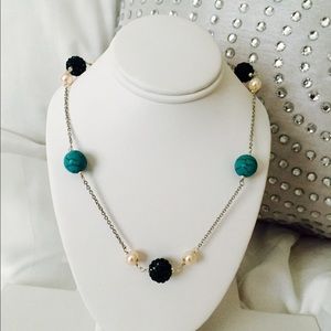 Austrian Crystal, howlite & glass pearl necklace