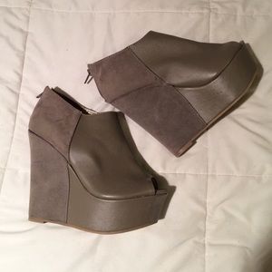 Forever 21 wedges