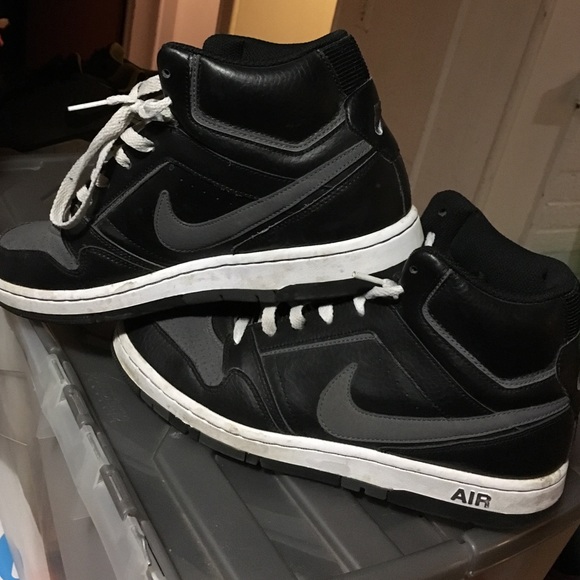 Lightly used Men's Nike Air Jordan's. OFFER AWAY!