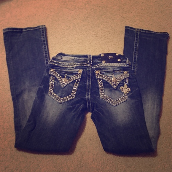 Miss Me's! No holes! Size 24.