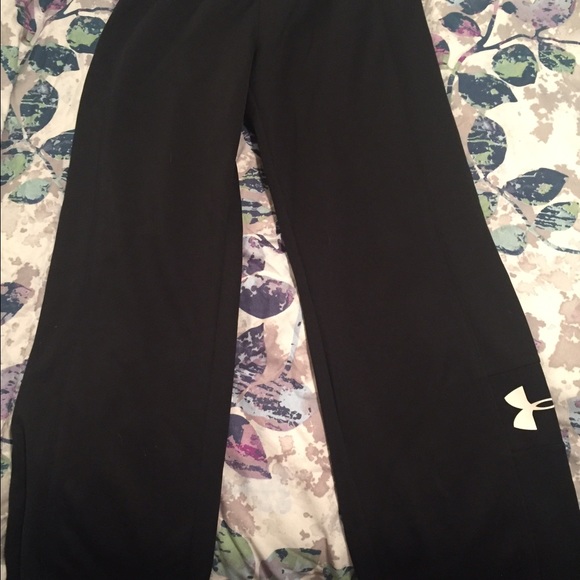 Under armour semi-fitted medium sweats