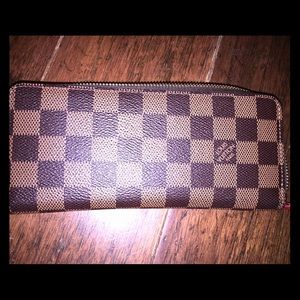 Louis Vuitton Clemence Wallet in Damier ebene