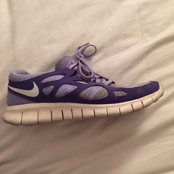 Nike Shoes - ‼️PRICE DROP Nike free run 2.0 ‼️