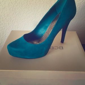 *Worn Once* Teal Suede BCBG Pumps