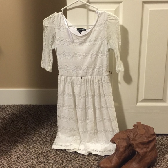 White Lace Dress small