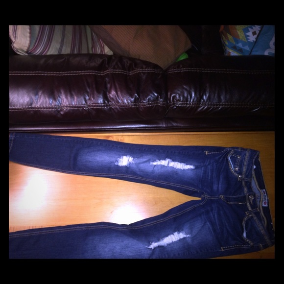 Denim - Skinny jeans with holes