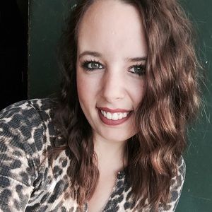 Meet your Posher, Tabitha